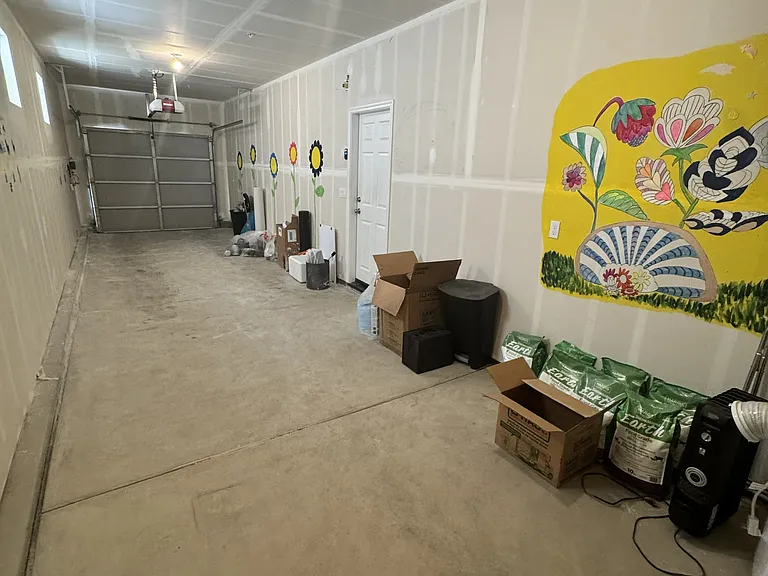 2904 Dillon Ln — Photo 17