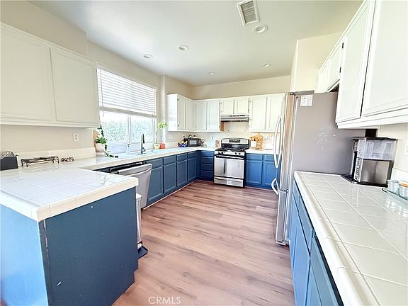 3rd image of 1652 Apollo Way