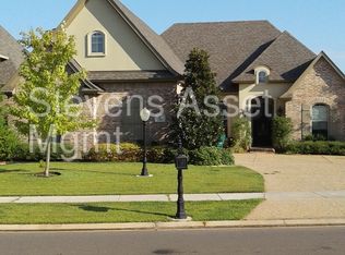 721 Dumaine Dr, Bossier City, LA 71111