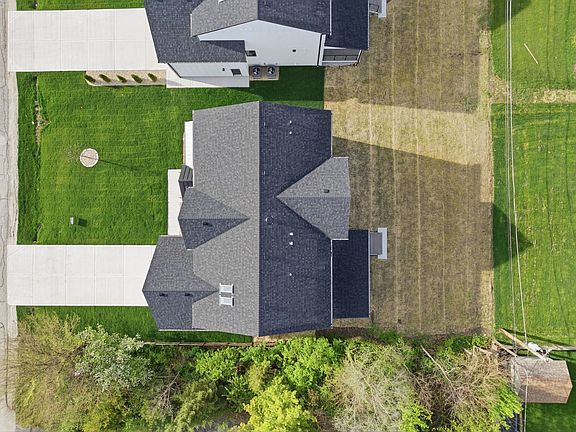 3rd image of 10226 S 81st Ave