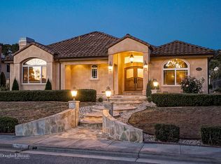 8 Caribou Ct, Monterey, CA 93940