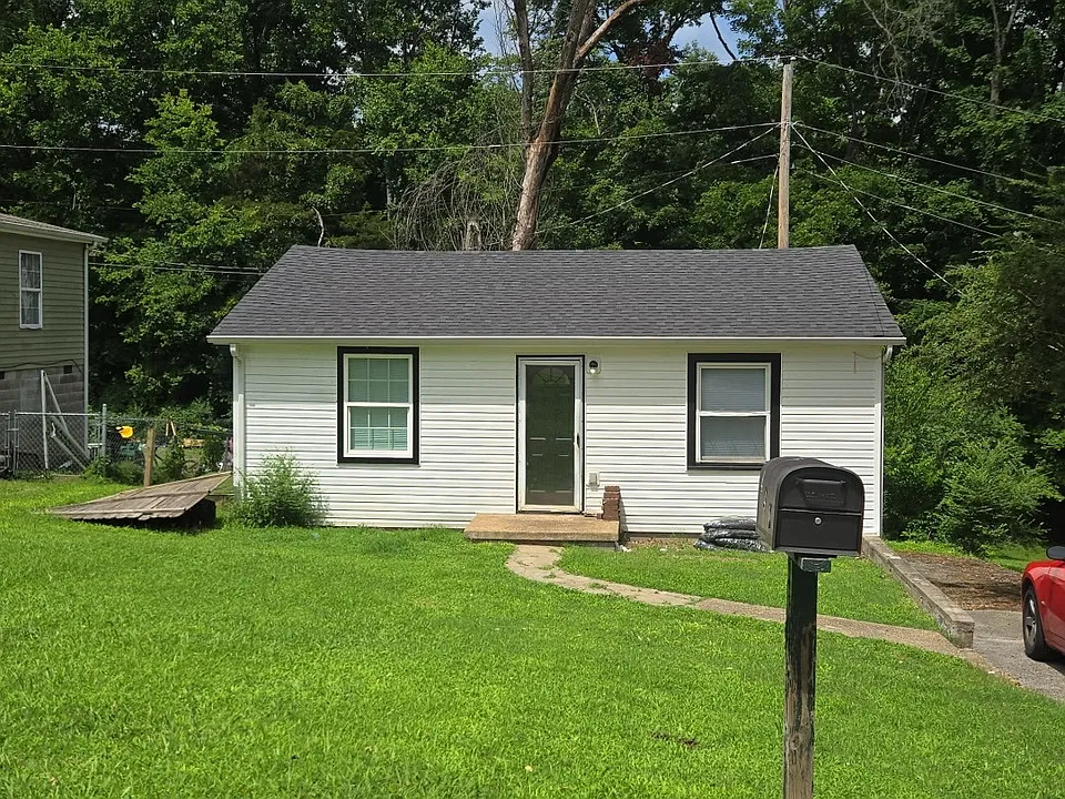 440 Shelby St