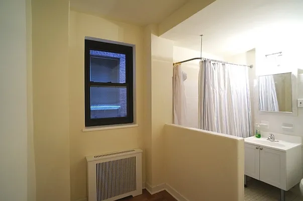 Rented by Citi Habitats | media 39