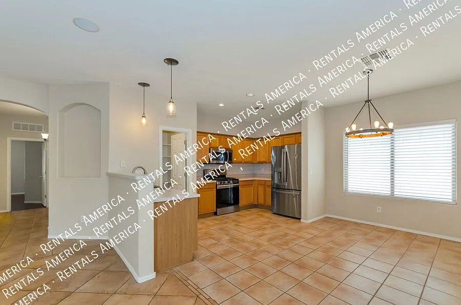 Rita Ranch 3 bd/2ba! — Photo 1