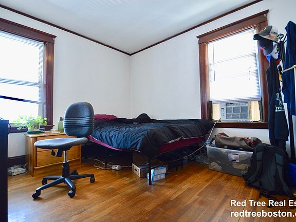 5th image of 55 Etna St #1