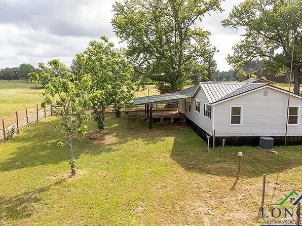 1925 County Road 426 N, Henderson, TX 75652