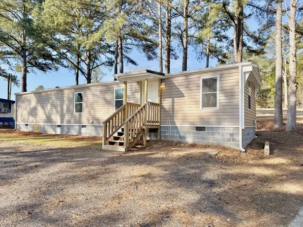 35 Easy St, Bracey, VA 23919