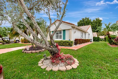 6129 Heliconia Rd Photo 1