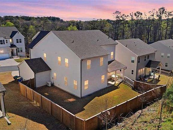 3rd image of 2435 Hidden Creek Rd