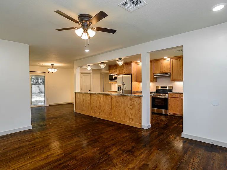 807 W Bennett Dr — Photo 18
