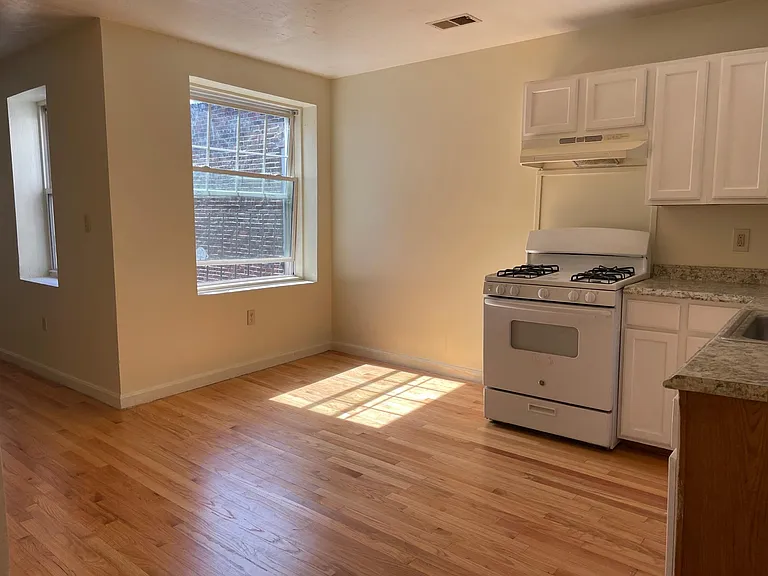 714 Shawmut Ave #3 — Photo 3