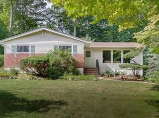 17 Wilshire Dr, Spring Valley, NY 10977