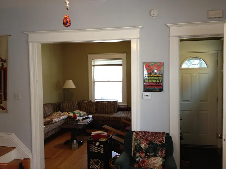 835 Meigs St — Photo 8