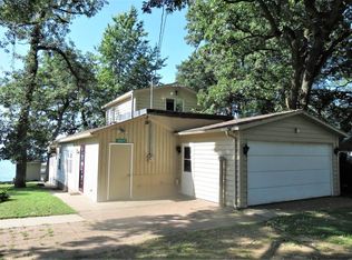 24671 McClelland Dr, Spirit Lake, IA 51360