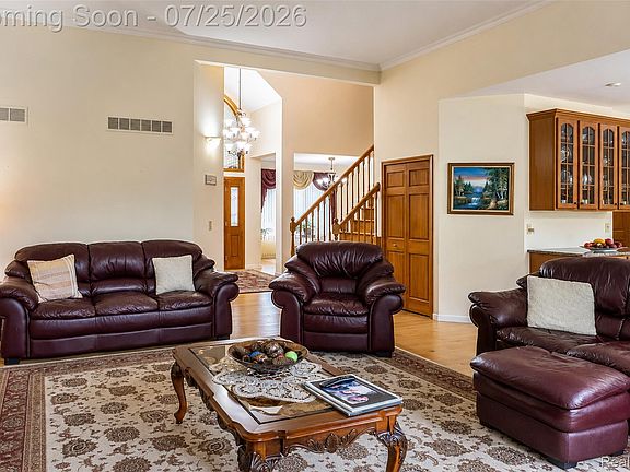 4th image of 3757 Bendelow Rd