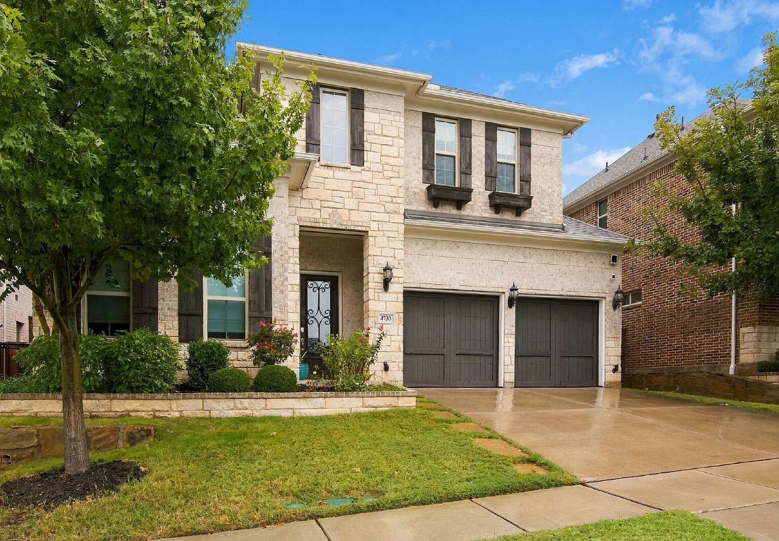 4 bed, 4.5 bath, 3498 sqft, $6,300 — Photo 3