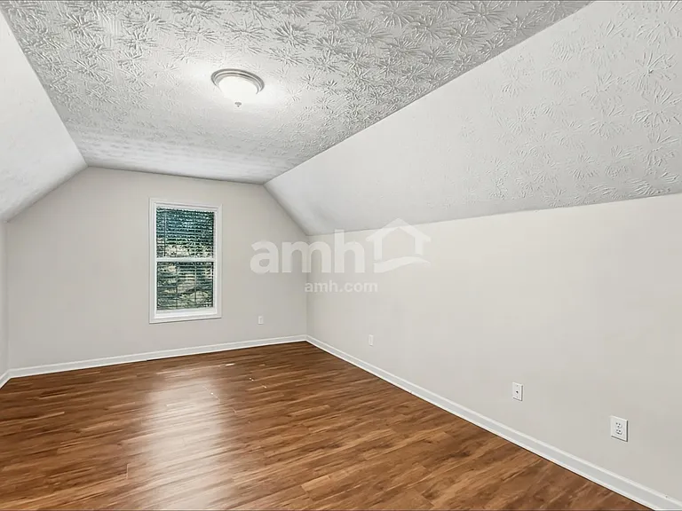 1552 Armende Cir — Photo 16