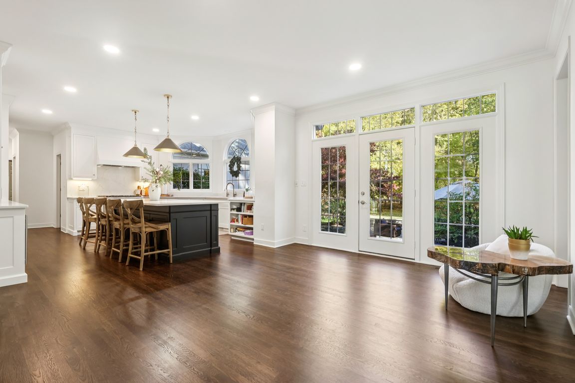 next background image