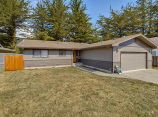 174 Belleview Ave, Rio Dell, CA 95562