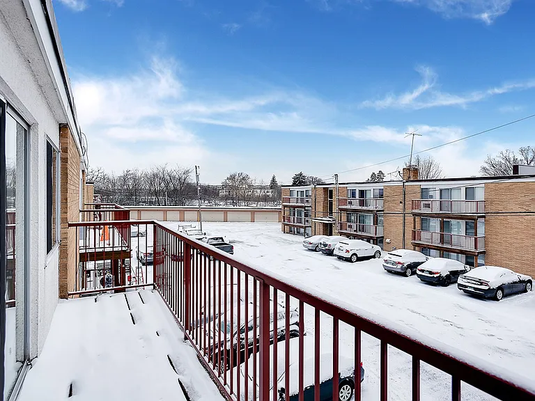 Rivercliff Apartments — Photo 16