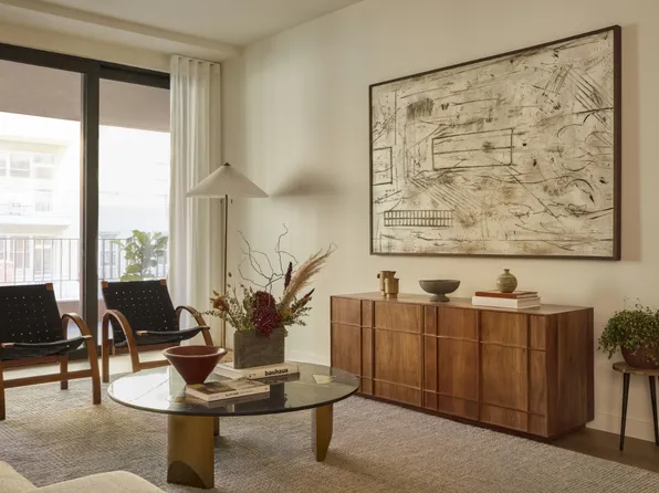 323 Bergen Street image 2 of 13