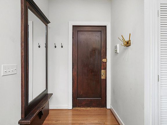 3rd image of 2313 N Kedzie Blvd #3