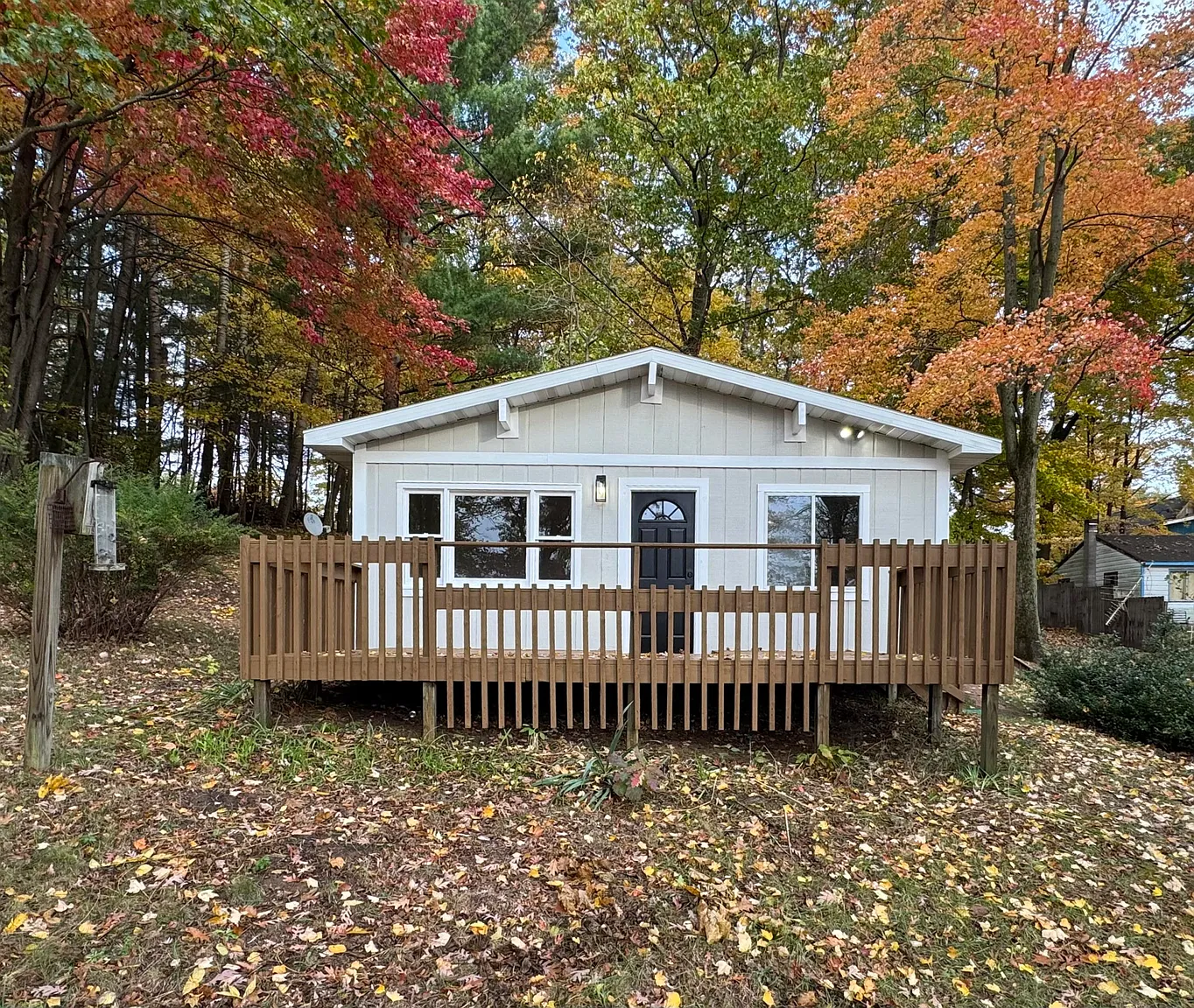 17692 Lake Dr photo 1