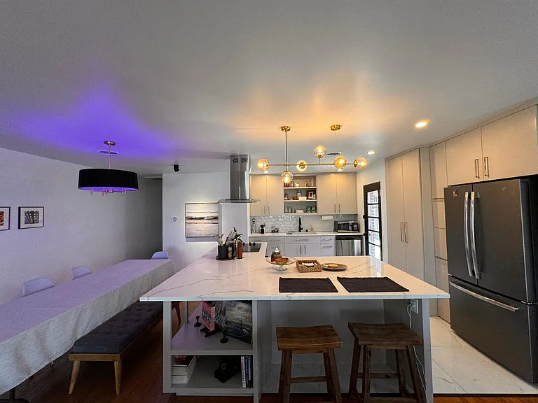 6443 Lontos Dr — Photo 7