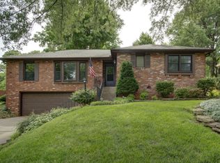 2928 S Brentmoor Ave, Springfield, MO 65804