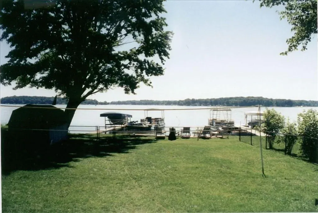 3 bed, 1250 sqft, $2,500 — Photo 4