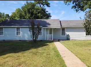 13 Cedar Ln, Natchez, MS 39120