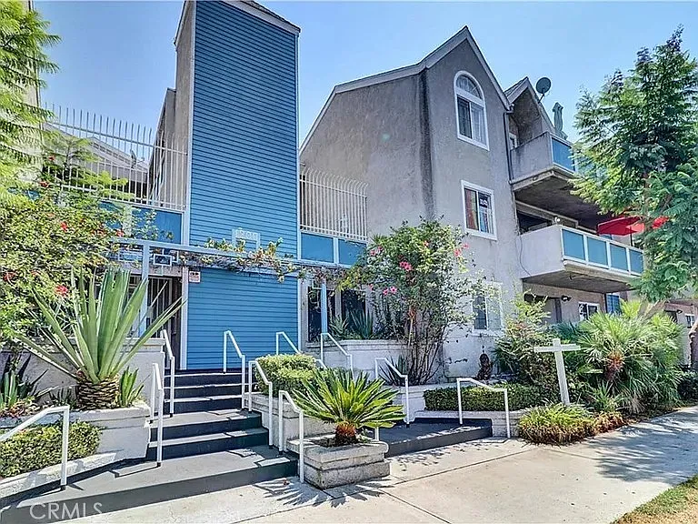 1200 Gaviota Ave #305 — Photo 25