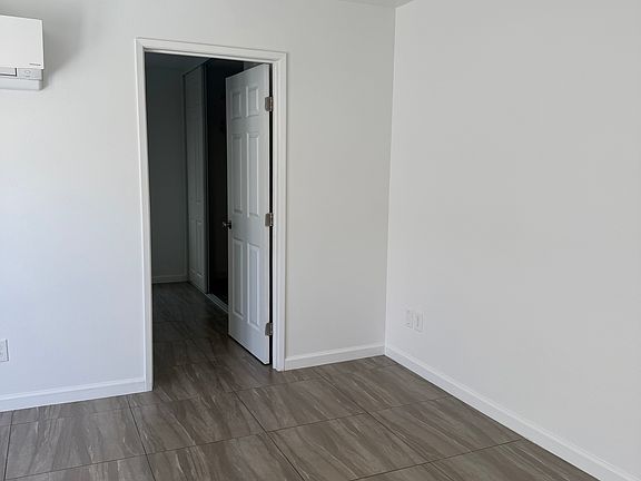 4th image of 2065 Rebecca St #A