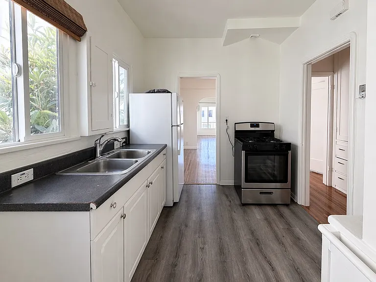 339 N Ogden Dr #1/2 — Photo 11