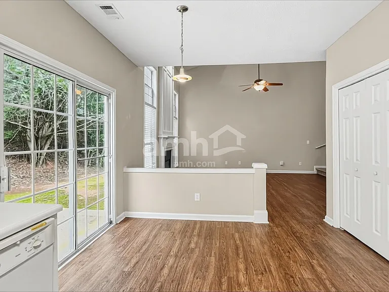 4615 Ridgefair Dr — Photo 5