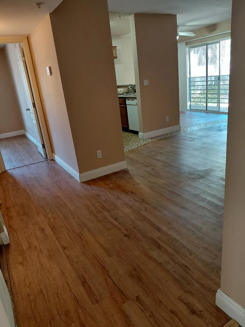 2 bed, 1005 sqft, $1,500 — Photo 2