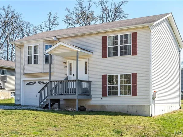 1308 Wildwood Dr, Saint Clair, MO 63077