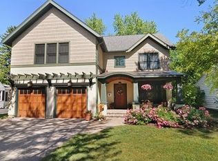 528 Burdick St, Libertyville, IL