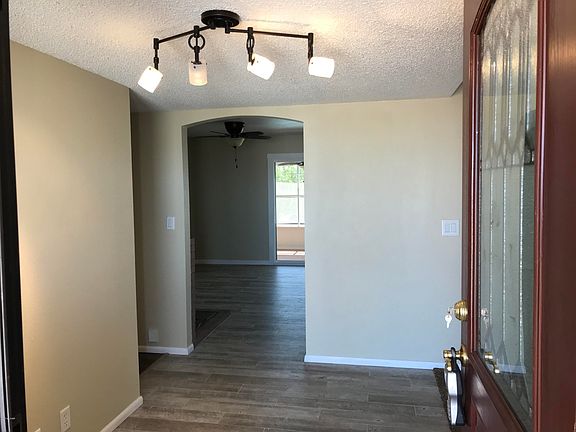 4th image of 3652 Hiawatha Dr