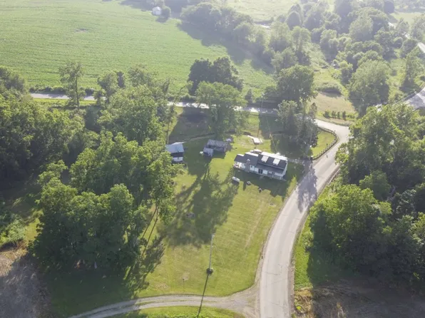 20785 Waterford Rd, Fredericktown, OH 43019