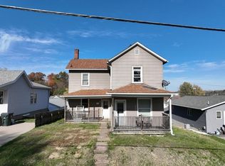 913 Colver St, Muscatine, IA 52761