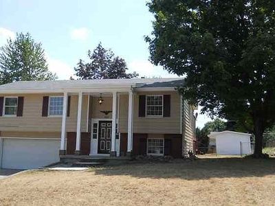 405 W Valleyview Dr, Syracuse, IN, 46567