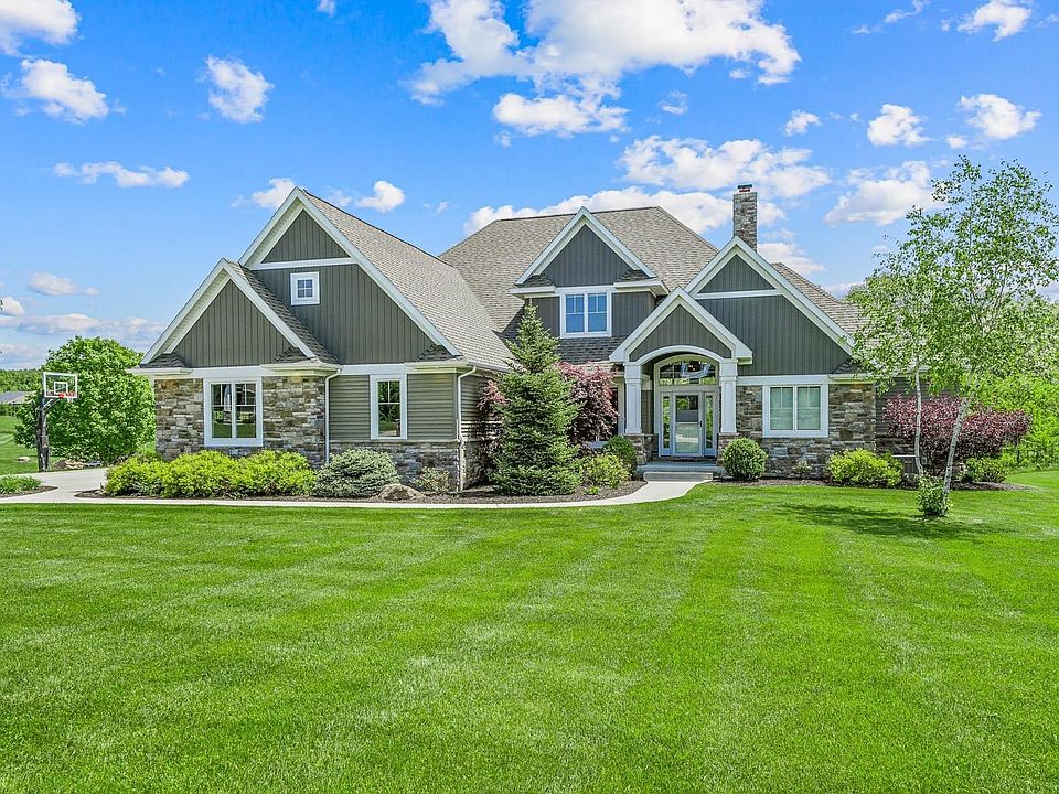 1st image of 56742 Sylvan Meadows Ln