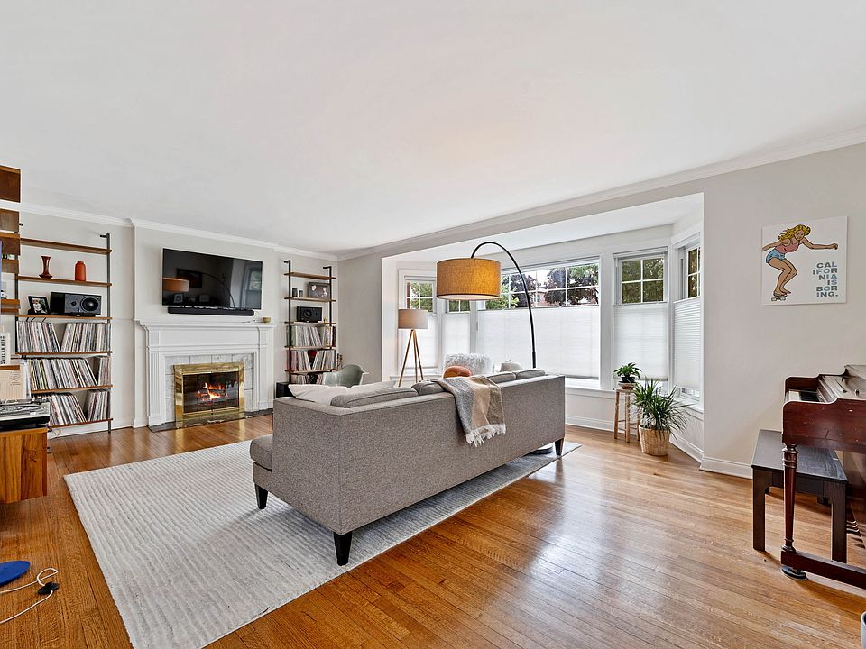 1st image of 140 N Cuyler Ave