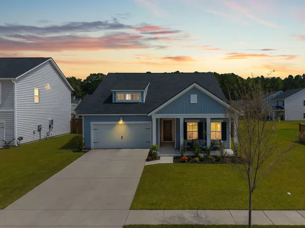 1237 Marsh Royal St, Summerville, SC 29485