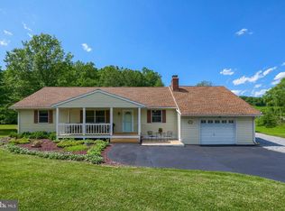 8964 E Springfield Rd, Seven Valleys, PA 17360