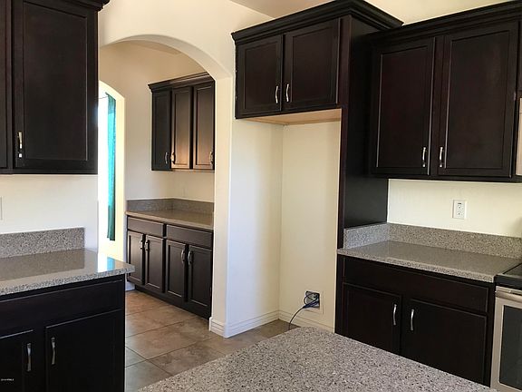 4th image of 20886 N Wilford Ave