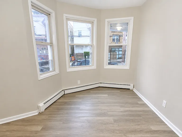 106 Old Bergen Rd #1AA — Photo 3
