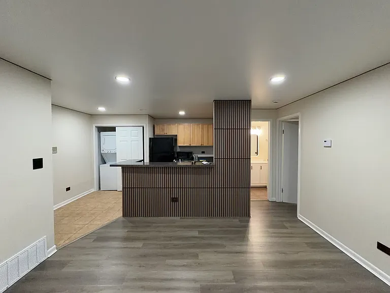 1915 N Hicks Rd #106 — Photo 6