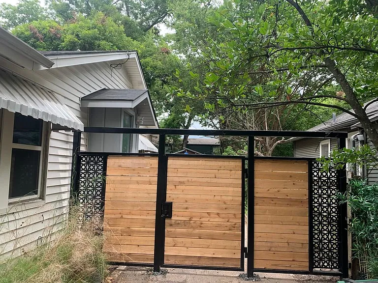 gate to courtyard